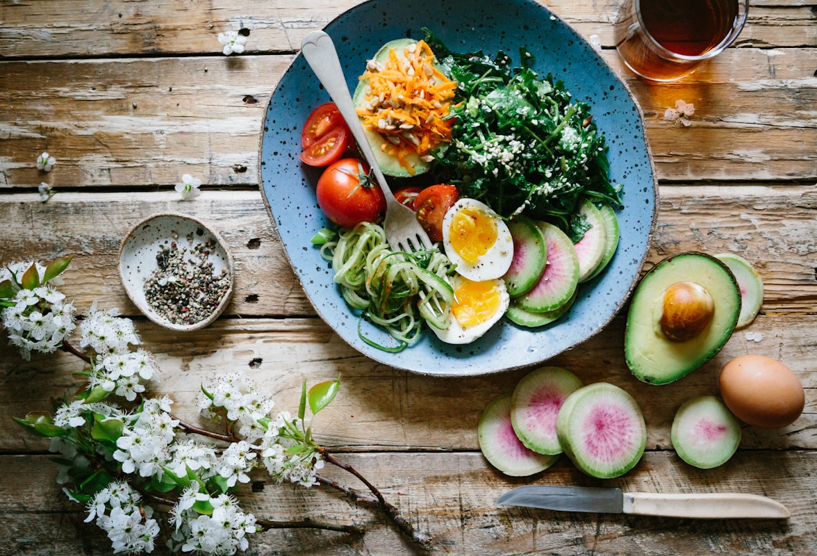 Mediterranean salad with olive oil, fresh herbs, and legumes